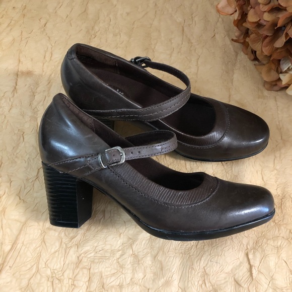 clarks bendables mary jane shoes